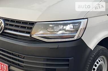 Мінівен Volkswagen Transporter 2015 в 