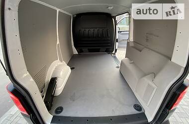 Мінівен Volkswagen Transporter 2015 в 