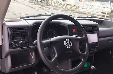 Мінівен Volkswagen Transporter 2000 в 