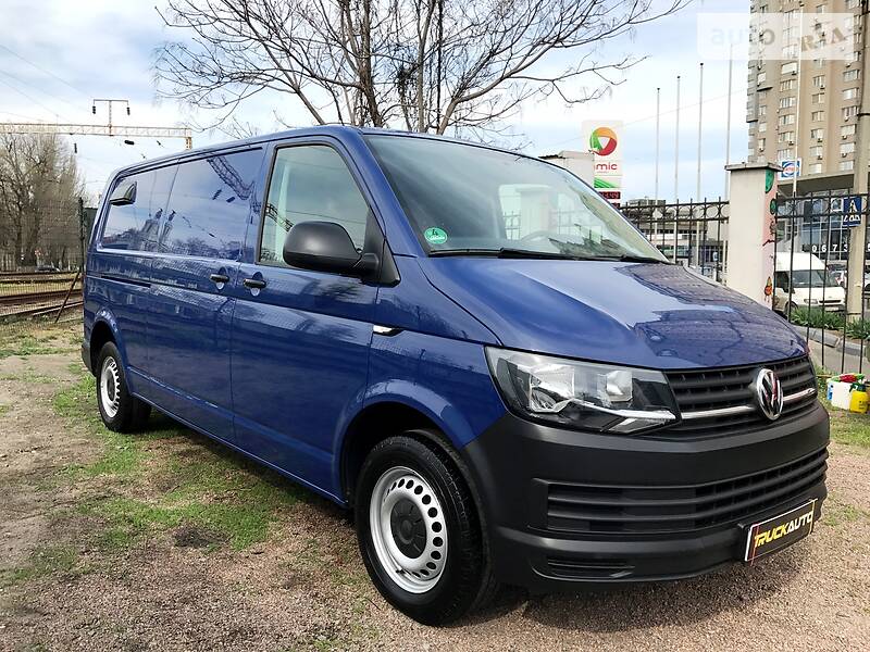 Вантажопасажирський фургон Volkswagen Transporter 2016 в Одесі