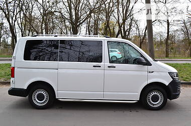 Мінівен Volkswagen Transporter 2015 в 