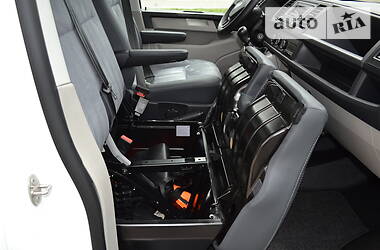 Мінівен Volkswagen Transporter 2015 в 