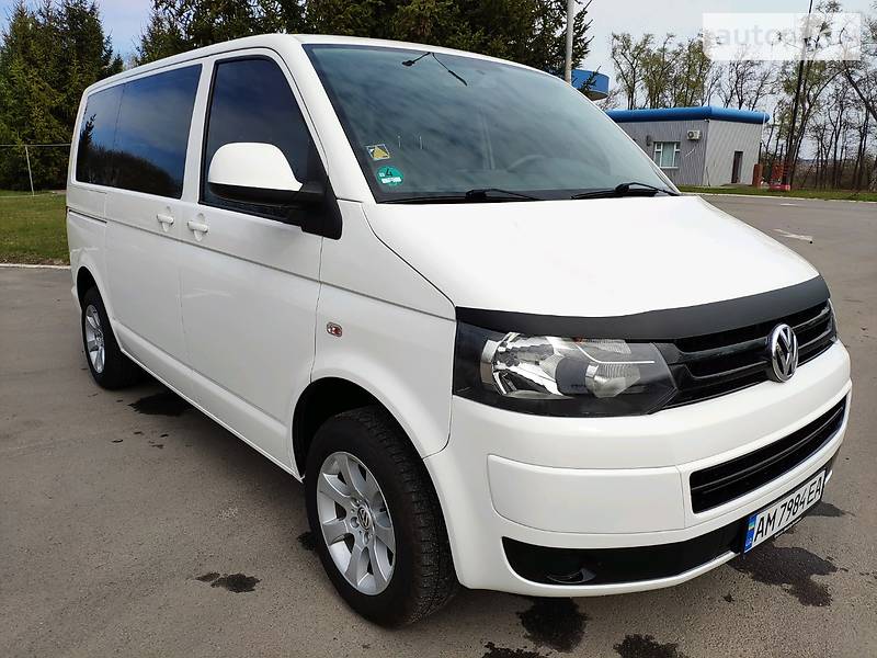 Мінівен Volkswagen Transporter 2010 в 