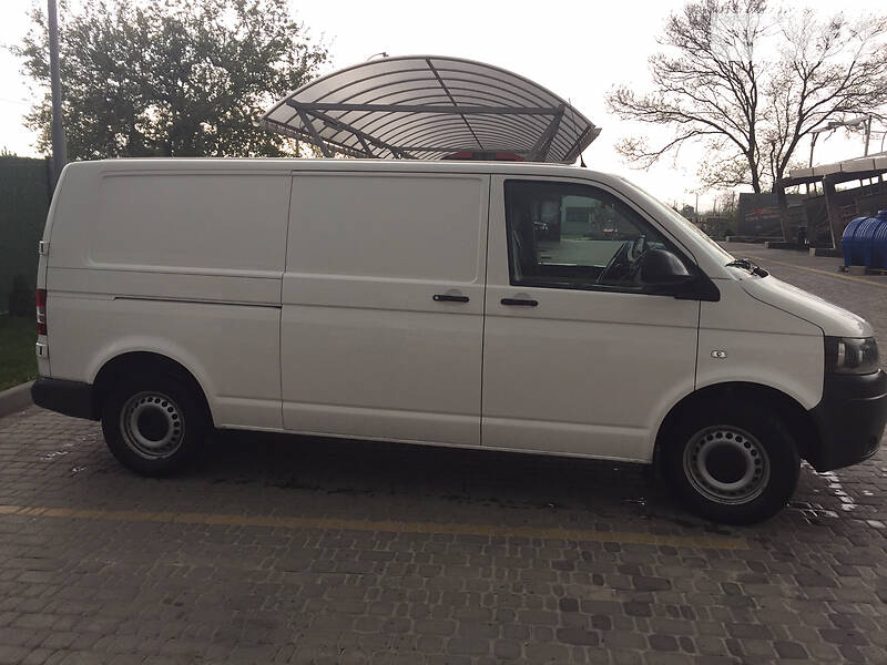 Вантажопасажирський фургон Volkswagen Transporter 2010 в Новгородці