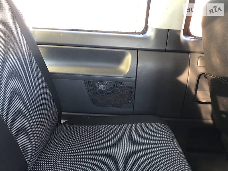 Мінівен Volkswagen Transporter 2006 в Рівному