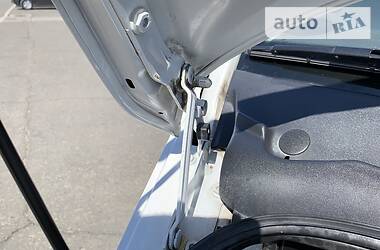Вантажопасажирський фургон Volkswagen Transporter 2013 в 