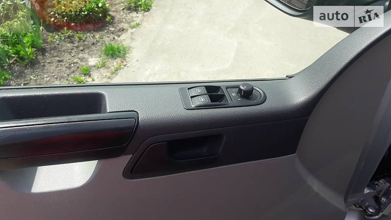 Вантажопасажирський фургон Volkswagen Transporter 2015 в Дубні фото 30 Вантажопасажирський фургон Volkswagen Transporter 2015 в Дубні