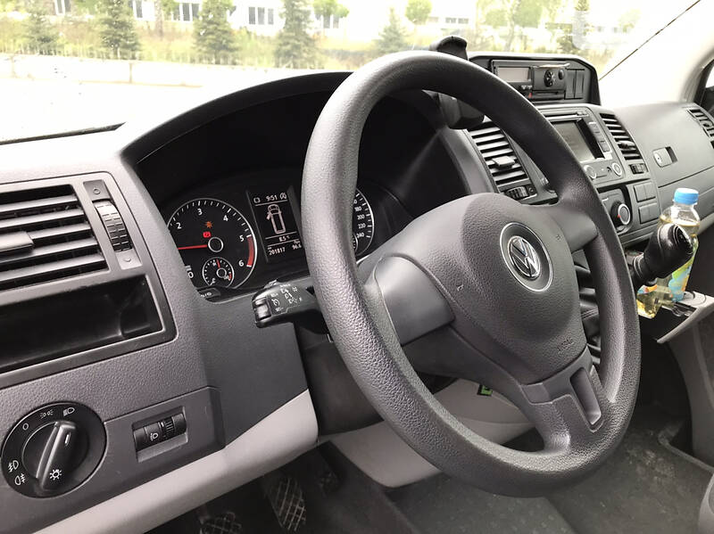 Вантажопасажирський фургон Volkswagen Transporter 2015 в Луцьку