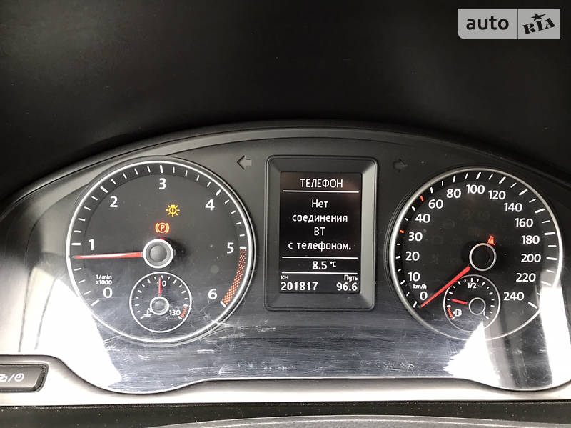 Вантажопасажирський фургон Volkswagen Transporter 2015 в Луцьку