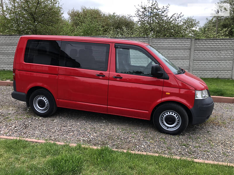 Мінівен Volkswagen Transporter 2006 в Рівному