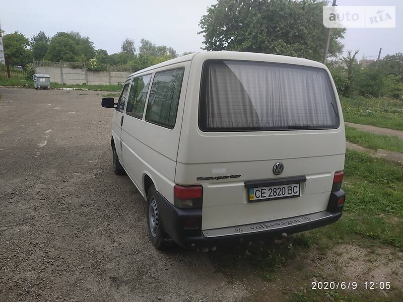 Седан Volkswagen Transporter 2001 в Чернівцях