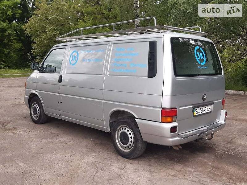 Грузовой фургон Volkswagen Transporter 2002 в Золочеве