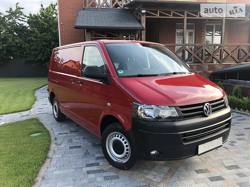 Вантажопасажирський фургон Volkswagen Transporter 2014 в 