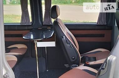 Мінівен Volkswagen Transporter 2010 в 