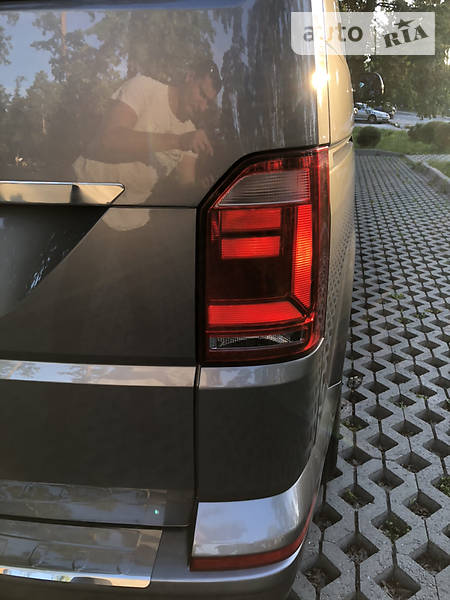 Вантажопасажирський фургон Volkswagen Transporter 2016 в Бучі