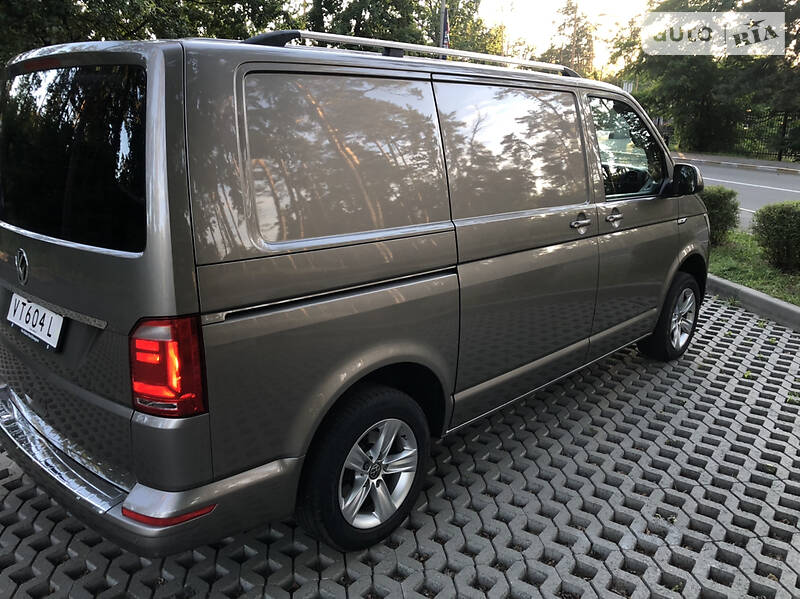 Вантажопасажирський фургон Volkswagen Transporter 2016 в Бучі