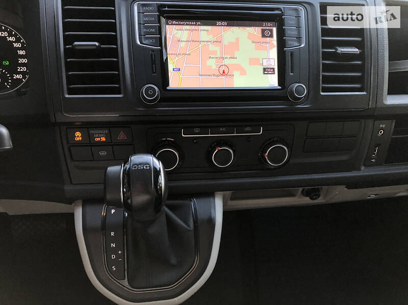 Вантажопасажирський фургон Volkswagen Transporter 2016 в Бучі