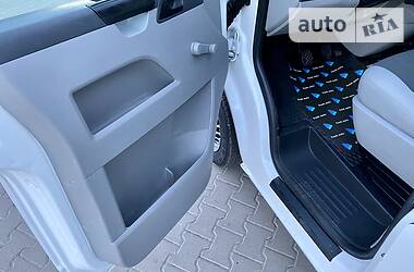 Універсал Volkswagen Transporter 2015 в 