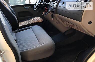  Volkswagen Transporter 2012 в 