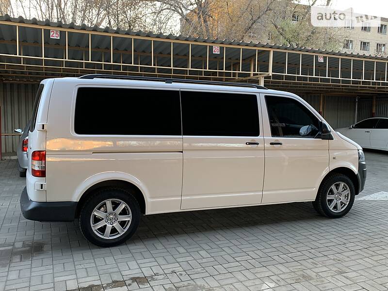 Грузопассажирский фургон Volkswagen Transporter 2010 в Константиновке
