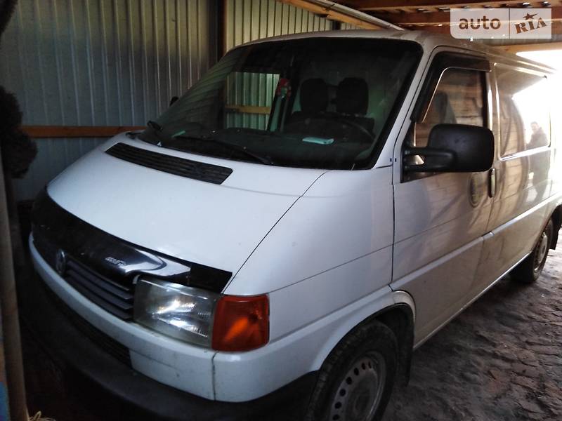 Грузовой фургон Volkswagen Transporter 2000 в 