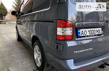 Грузопассажирский фургон Volkswagen Transporter 2014 в Ужгороде