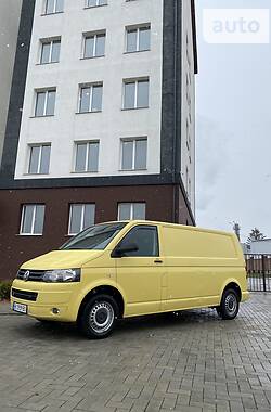 Вантажопасажирський фургон Volkswagen Transporter 2014 в Рівному