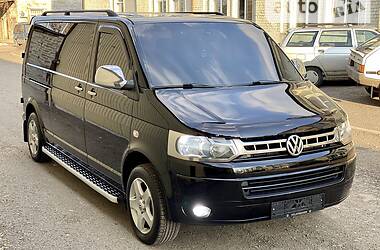Минивэн Volkswagen Transporter 2012 в 