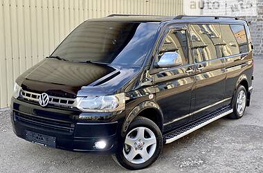 Минивэн Volkswagen Transporter 2012 в 