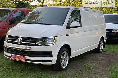 Минивэн Volkswagen Transporter 2017 в Ирпене