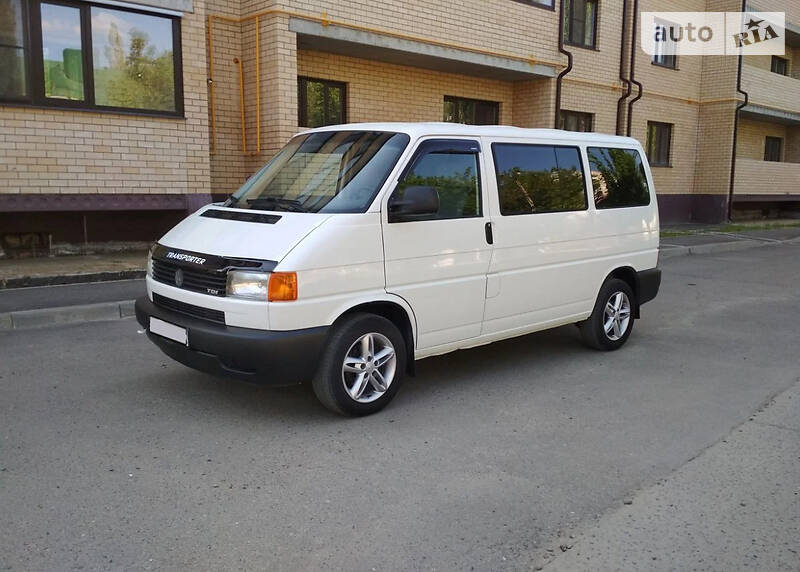 Мінівен Volkswagen Transporter 2000 в Лубнах