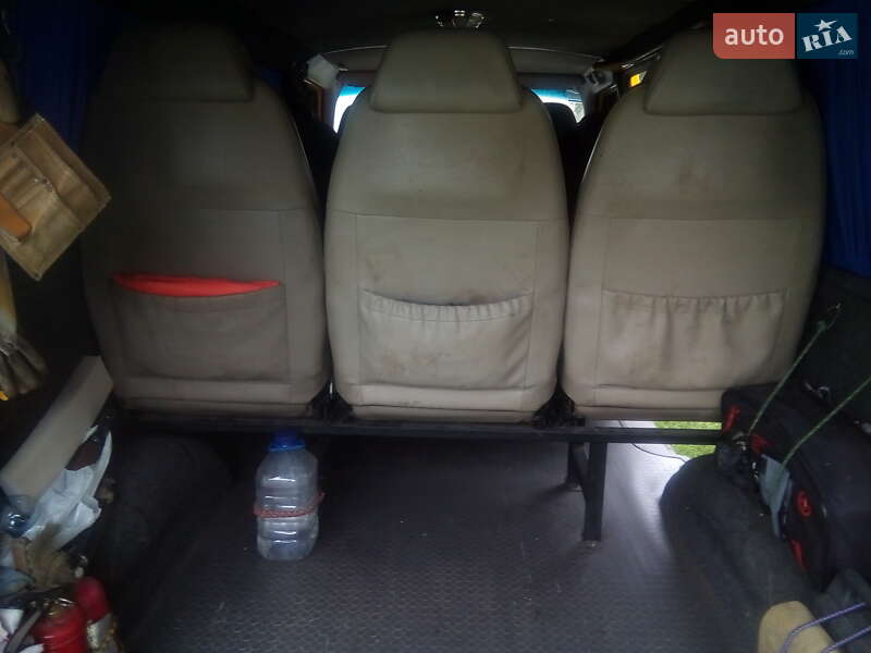 Минивэн Volkswagen Transporter 2000 в Ужгороде