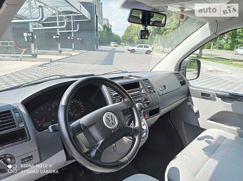 Минивэн Volkswagen Transporter 2006 в Хмельницком