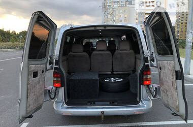 Минивэн Volkswagen Transporter 2005 в 