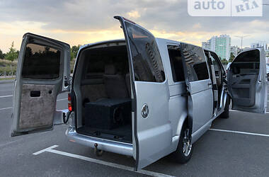 Минивэн Volkswagen Transporter 2005 в 