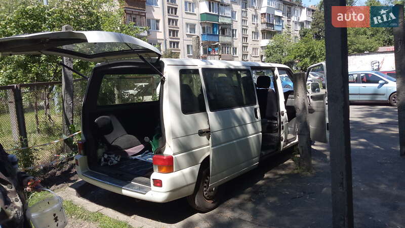 Минивэн Volkswagen Transporter 2001 в Киеве