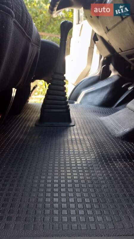 Минивэн Volkswagen Transporter 2001 в Киеве