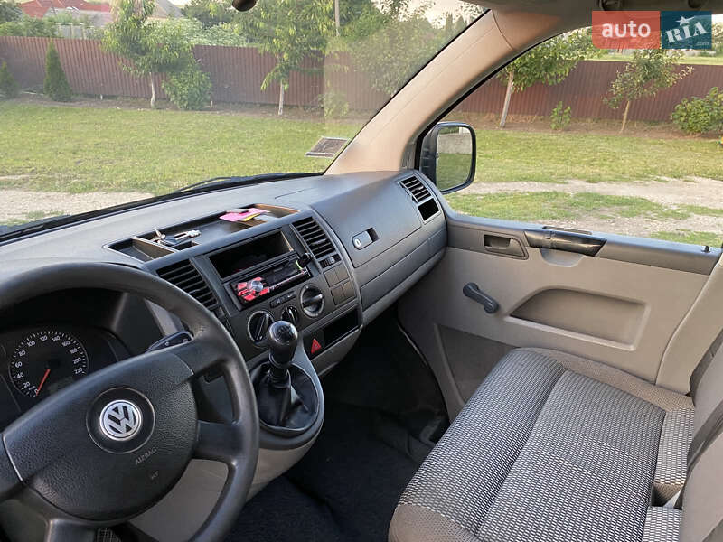 Минивэн Volkswagen Transporter 2008 в Виннице