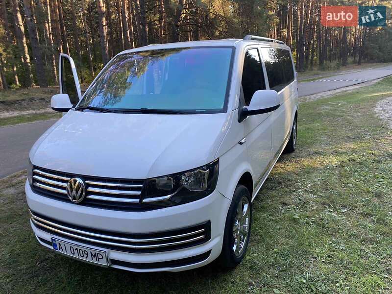 Универсал Volkswagen Transporter 2016 в Киеве
