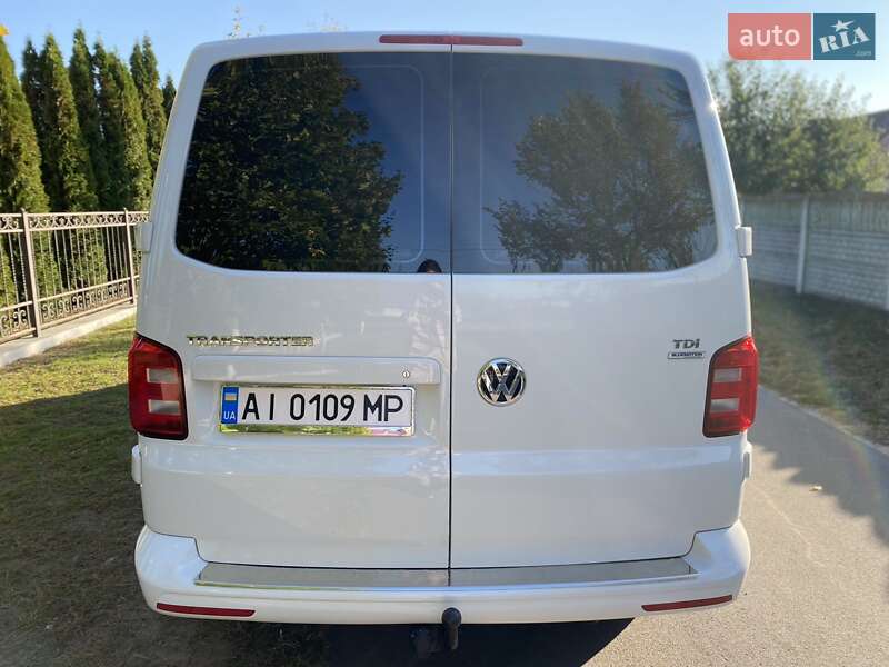 Универсал Volkswagen Transporter 2016 в Киеве