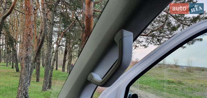 Минивэн Volkswagen Transporter 2016 в Кропивницком