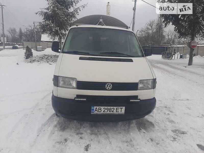 Универсал Volkswagen Transporter 1997 в Казатине