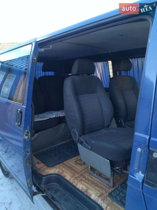 Мінівен Volkswagen Transporter 2002 в Березному