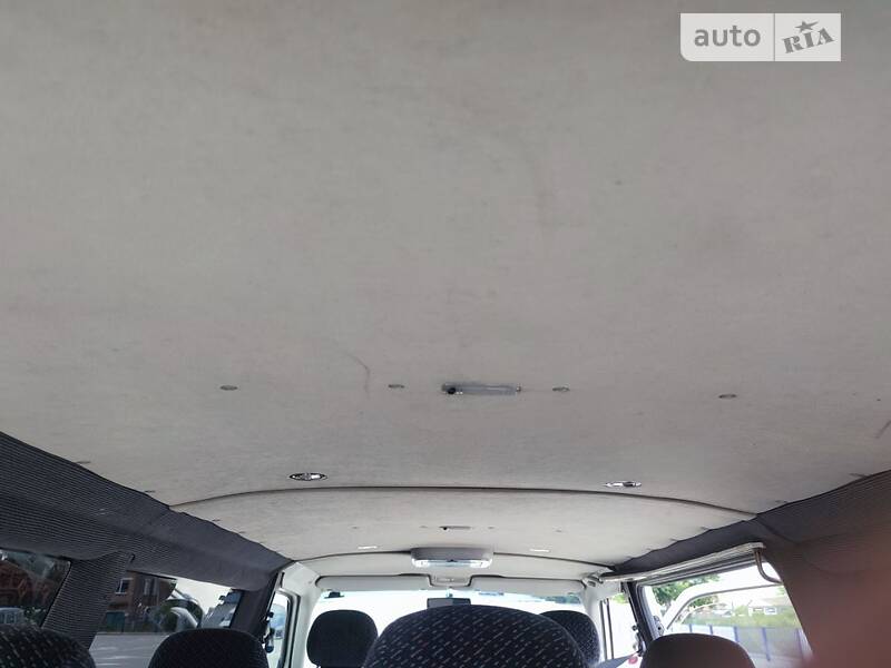 Универсал Volkswagen Transporter 2003 в Нововолынске