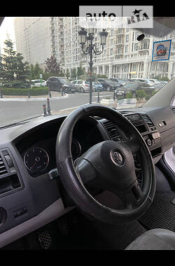 Грузовой фургон Volkswagen Transporter 2012 в Киеве