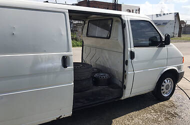 Грузовой фургон Volkswagen Transporter 2001 в 