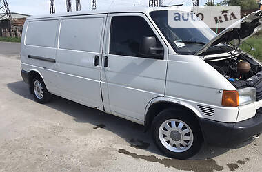 Грузовой фургон Volkswagen Transporter 2001 в 