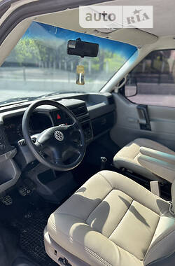 Минивэн Volkswagen Transporter 1998 в 