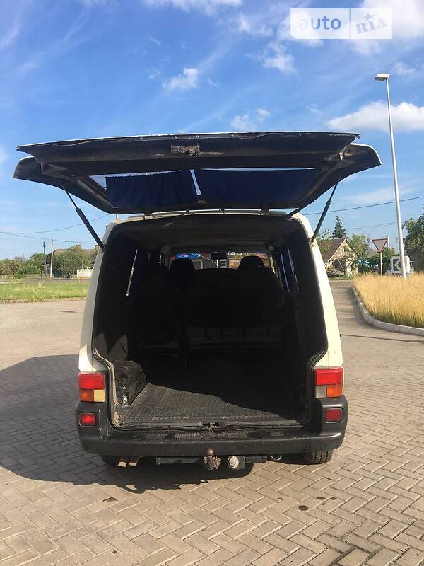 Минивэн Volkswagen Transporter 2001 в Любомле