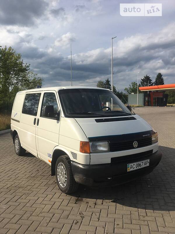 Минивэн Volkswagen Transporter 2001 в Любомле
